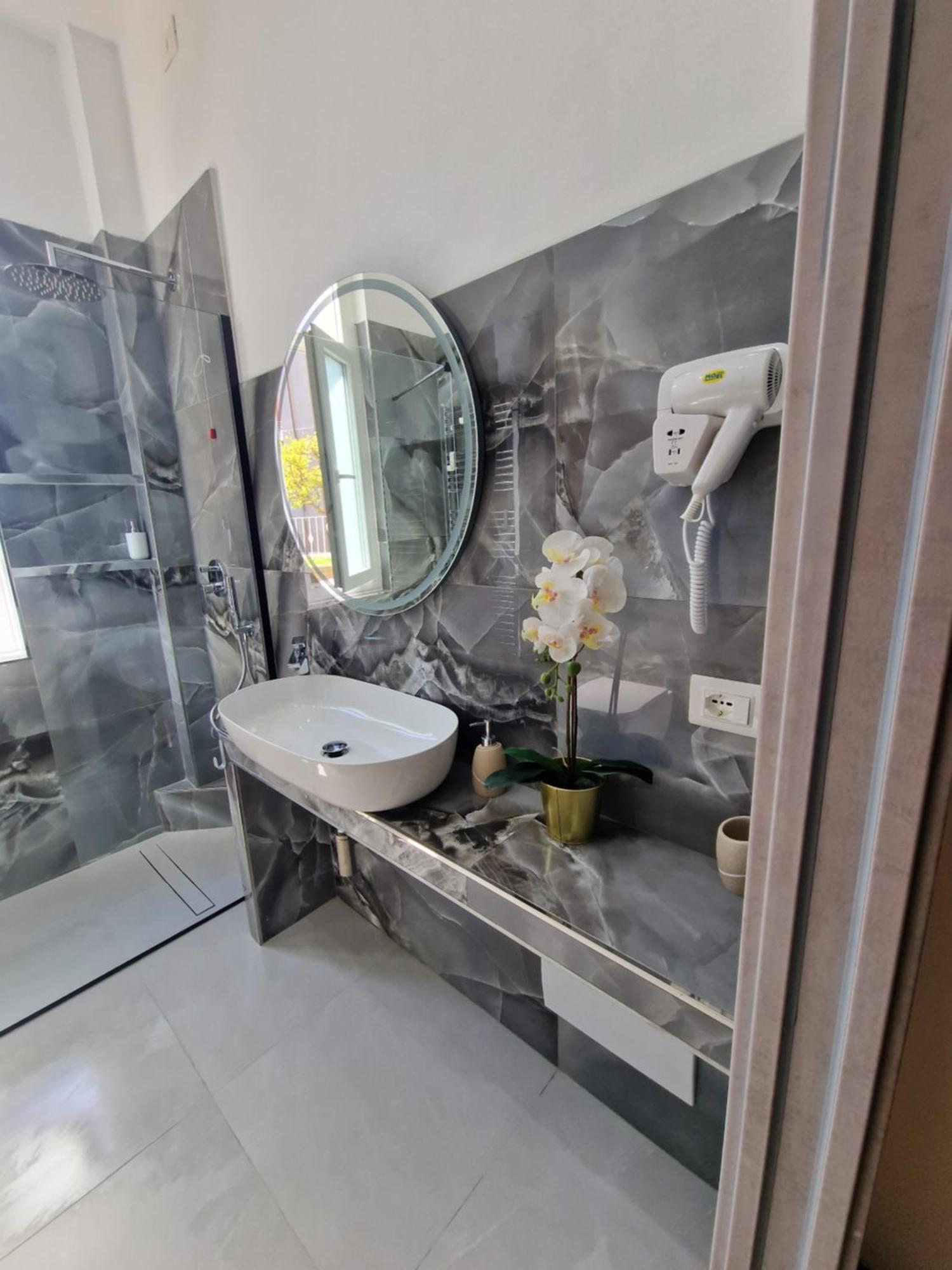 La Casa Della Stazione Apartman La Spezia Kültér fotó